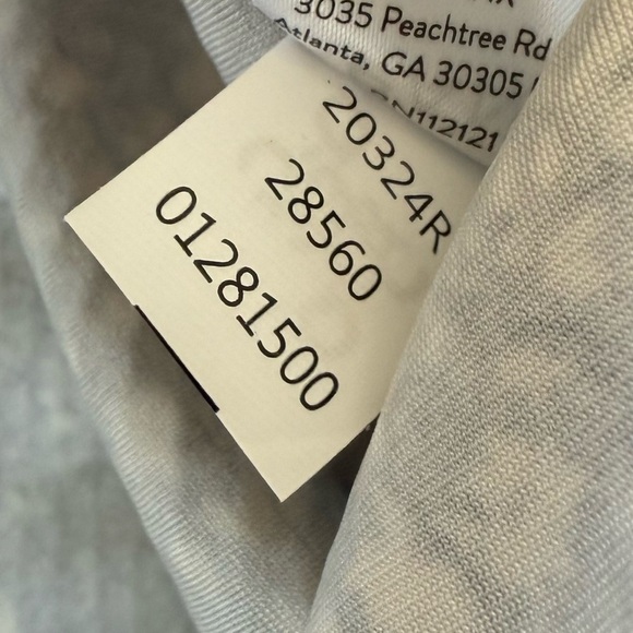 New SPANX Faux Leather Snake Shine Leggings Grey NWT Casual Women’s Medium - Picture 13 of 13